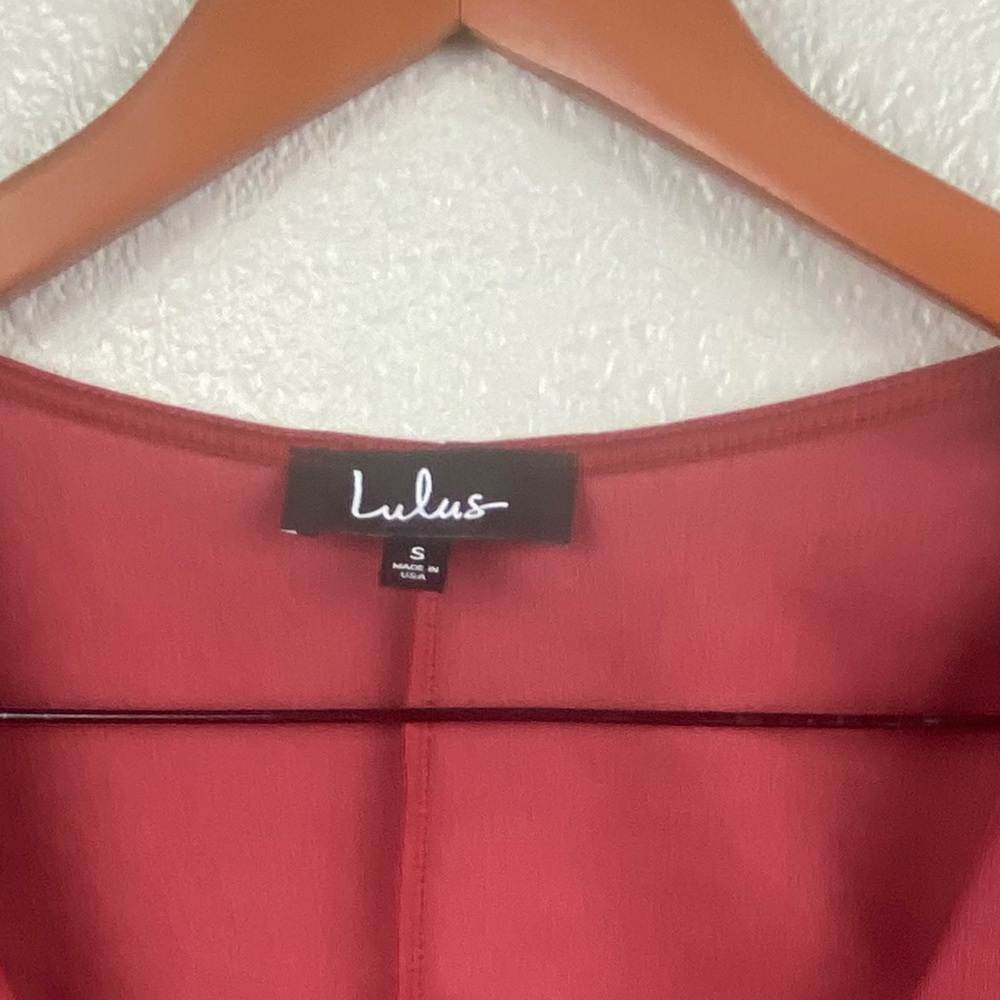 NWT Lulu’s Dress Margot Ruffled Hem Long Sleeve Mini Dress Size Small Color Red - Picture 5 of 7